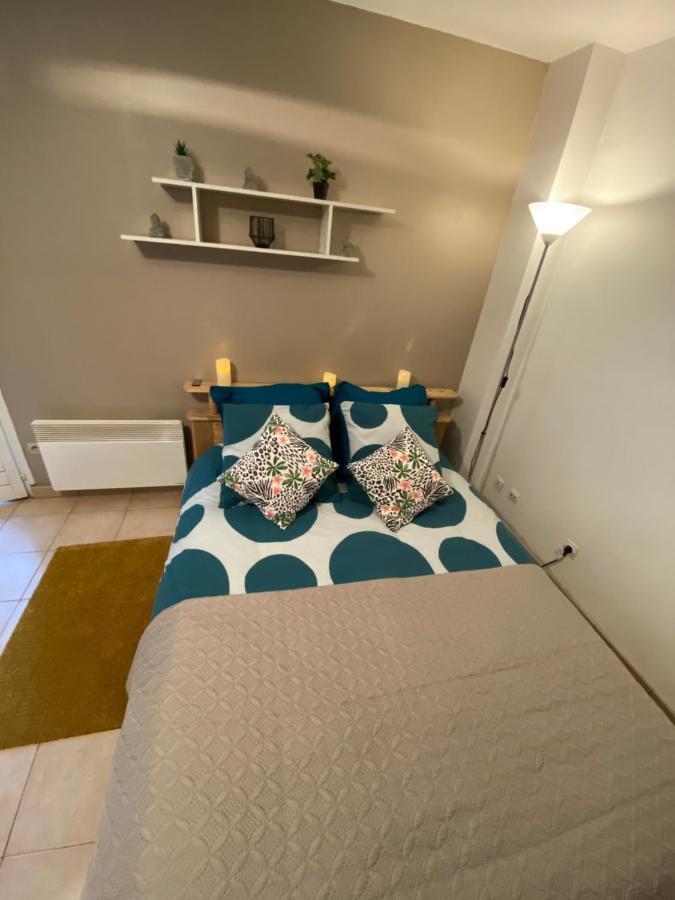 Appartement Cosy Avec Jardin Privatif Et Garage Fontainebleau Exterior photo
