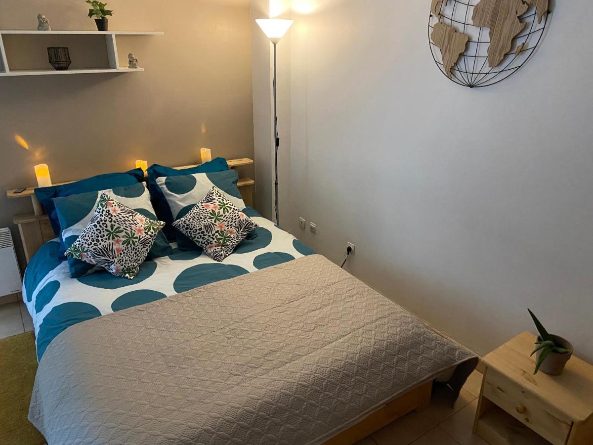 Appartement Cosy Avec Jardin Privatif Et Garage Fontainebleau Exterior photo